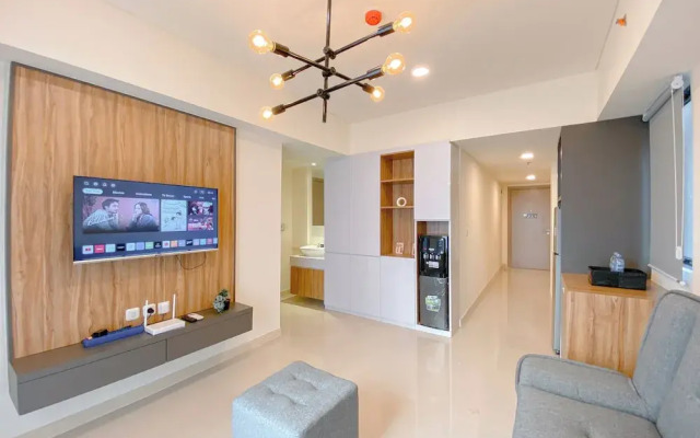 Cozy And Modern 2Br At Meikarta Apartment