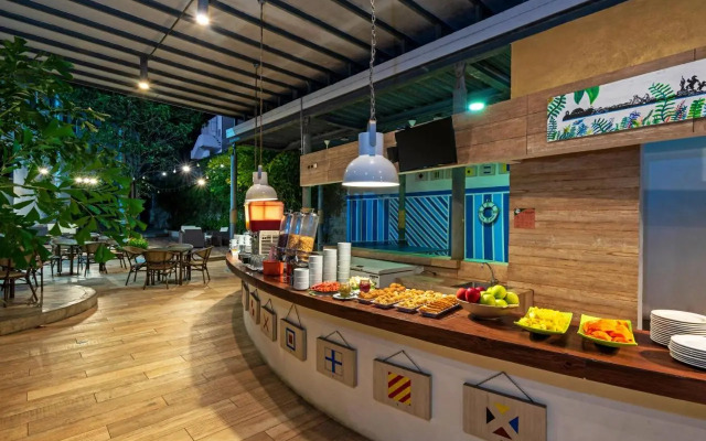 Pop Art Hotel CLC Mamonal Cartagena