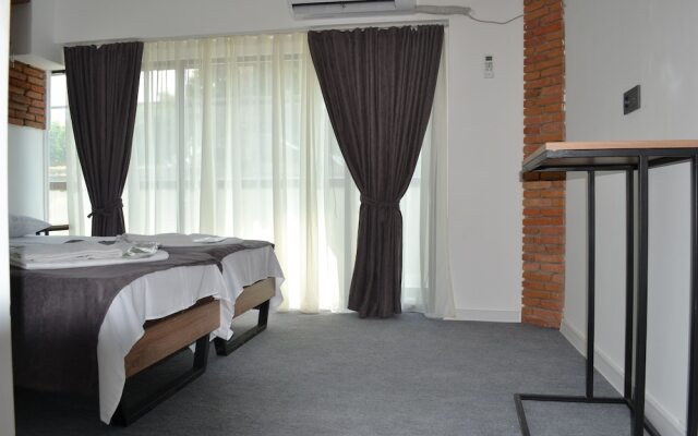 Hotel Baratashvili 12