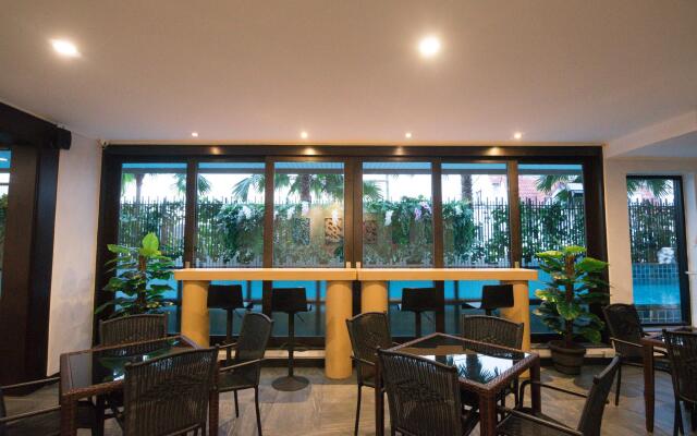 Lani Chiang Mai Hotel