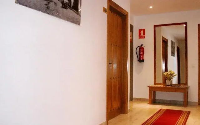 Apartamentos Turisticos Mirayuste