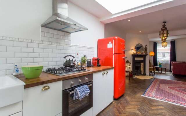 Renovated 2 Bedroom Home in The Liberties