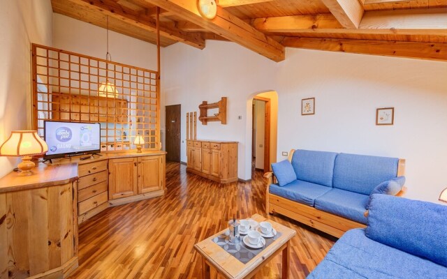 Casa Cavalese few min From ski A08