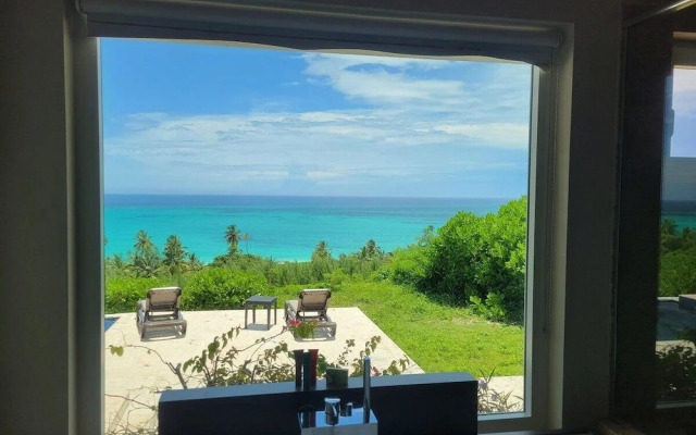 Sky Beach Club Villa Waterfall 2 4 Bedroom Home