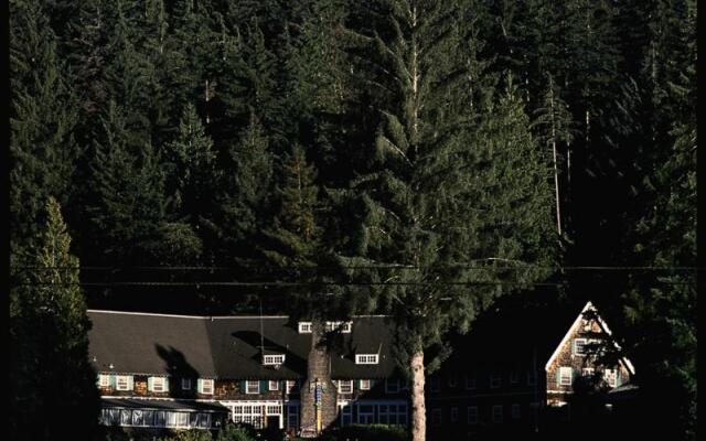 Lake Quinault Lodge