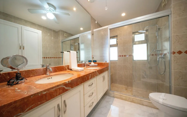 Luxury 2BR Condo with Pool - Paseo del Sol Playacar