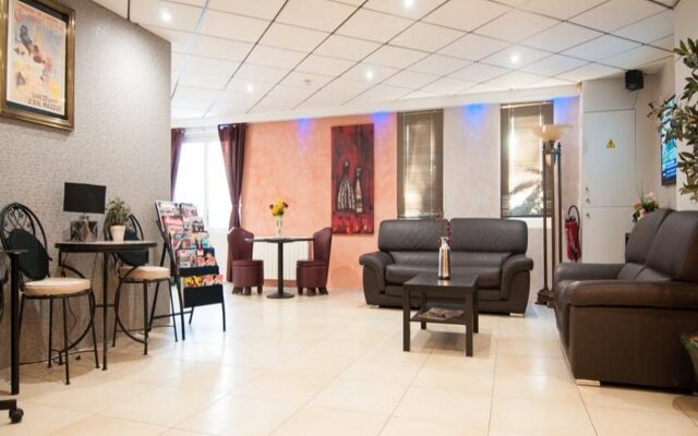 Comfort Hotel Emerainville Marne-La-Vallee