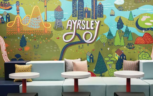 Tru by Hilton Charlotte Ayrsley