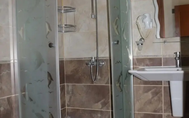 Korfez Hotel