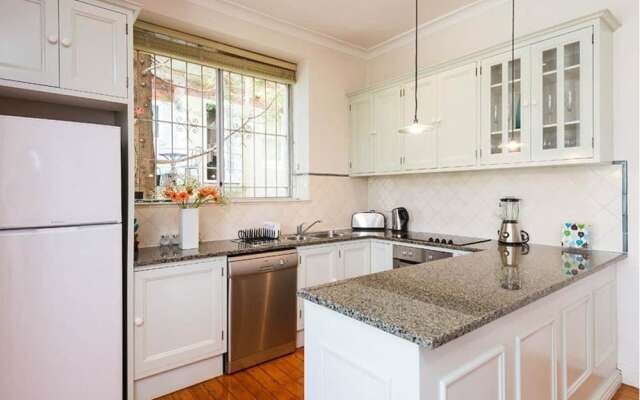 Elegant Cremorne Point Apartment - MILS5