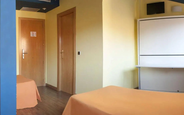 Revolutum Hostel
