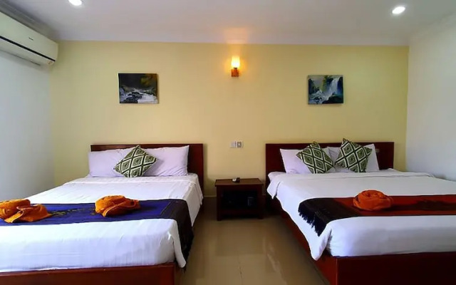 Nary Villa