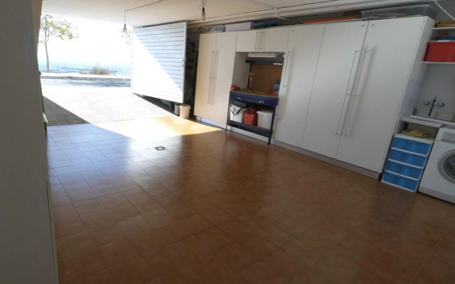 Apart BLANCO para ESQUÍ y ALHAMBRA. Garaje privado