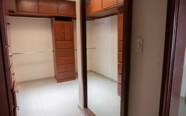 17 Residence For 15 People With Pool