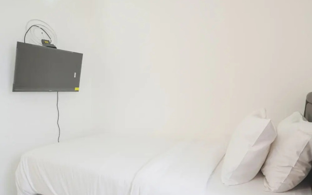 Minimalist Studio Taman Semanan Indah Cengkareng Apartment