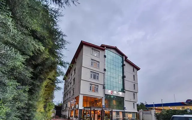 Batra Hotels And Residences
