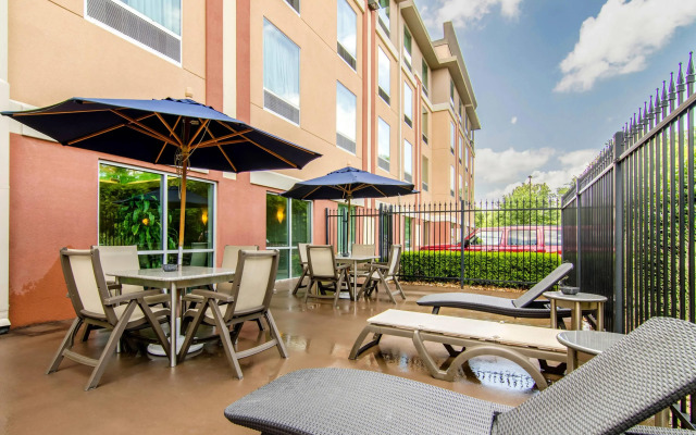 Comfort Suites Bentonville - Rogers