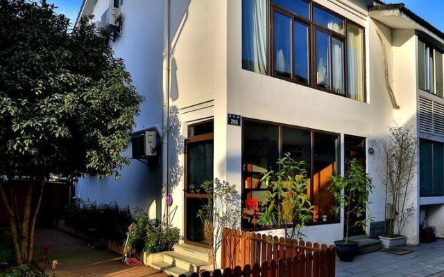 Dreamland Inn Lingyin Xijian Branch