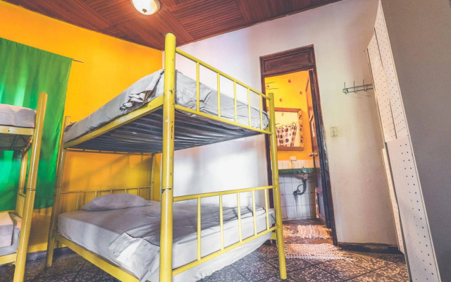 Pura Vida Hostel