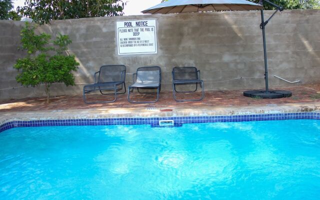 Lulu Guest Lodge