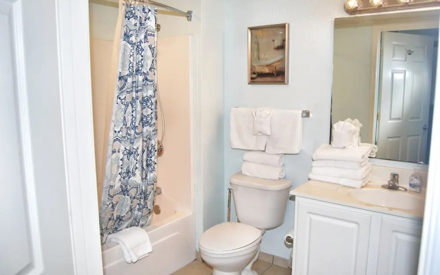 Grand Atlantic Resort 601 - Efficiency Studio Bedroom Condo by RedAwning