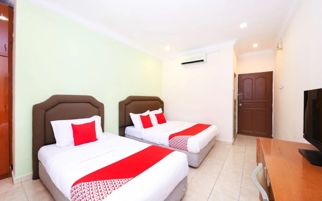 OYO 775 Hotel Sahara Inn