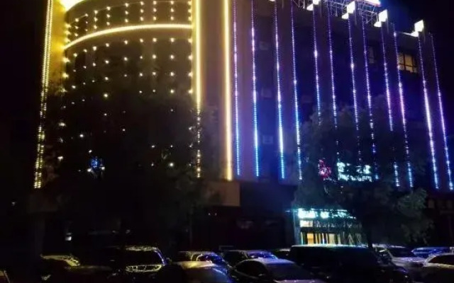 Jinjiang Inn (Zhangbei Grassland Tianlu Xinghe West Road Hotel)