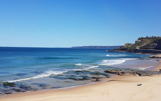 5 Star Luxury Beachfront Apartment