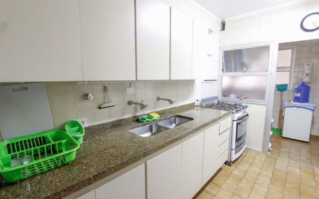 150m da praia com piscina aquecida e sauna