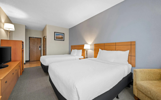 Quality Inn Dubuque on Hwy 20