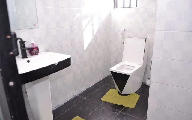Standard Luxury Room - Sleeps2 - Pool - Petallowed