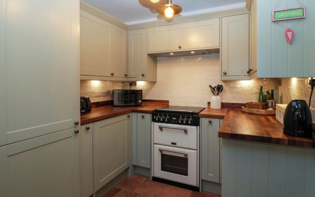 Holly Cottage