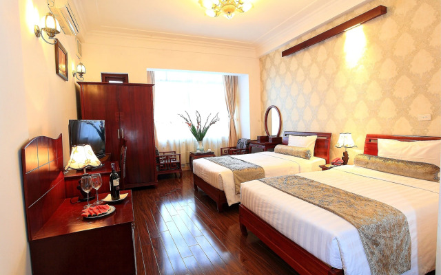 Luxury Hotel