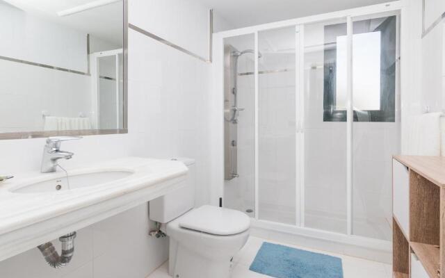 2207-Modern apt with terrace and amazing seaview