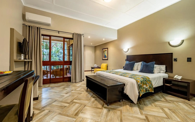 Hotel Numbi and Garden Suites