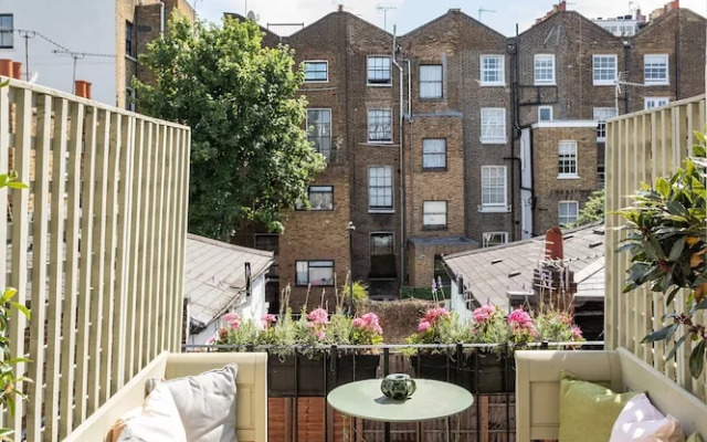 Chepstow Road Ix By Onefinestay