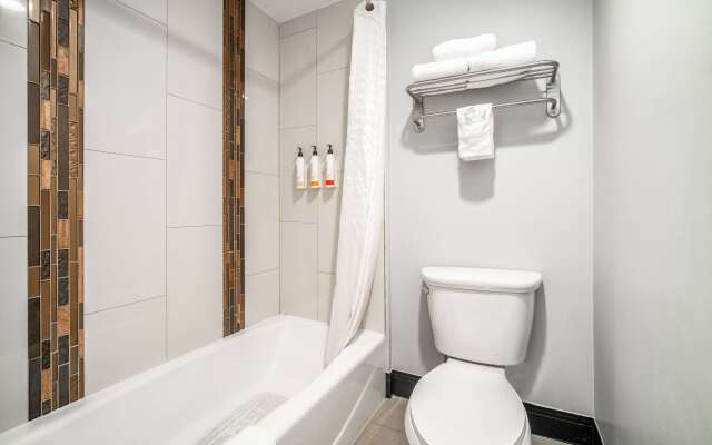 Travelodge Inn & Suites by Wyndham Bell Los Angeles Area