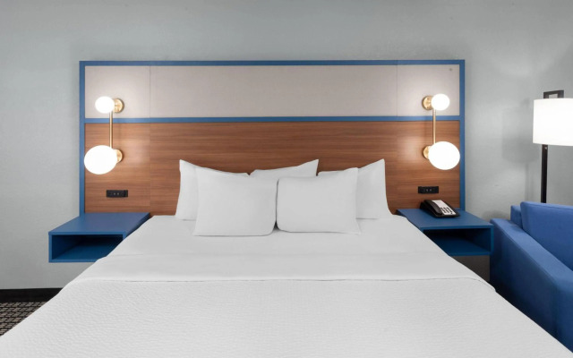 Best Western Plus Daytona Inn Seabreeze Oceanfront