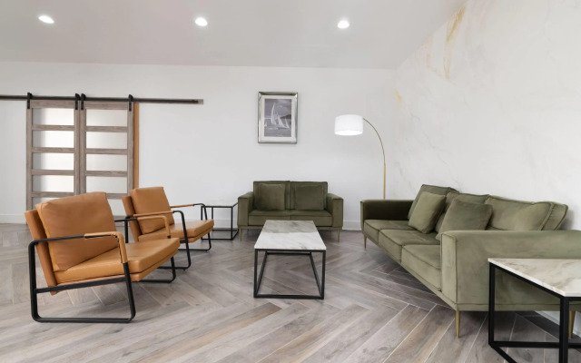 Wingate by Wyndham Savannah Gateway