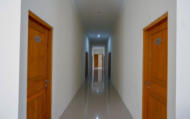 RedDoorz near Stadion 45 Karanganyar