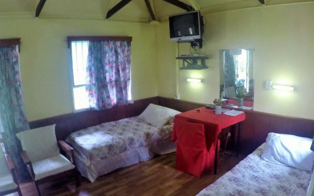 The Friendly Islander (Papiloa's)