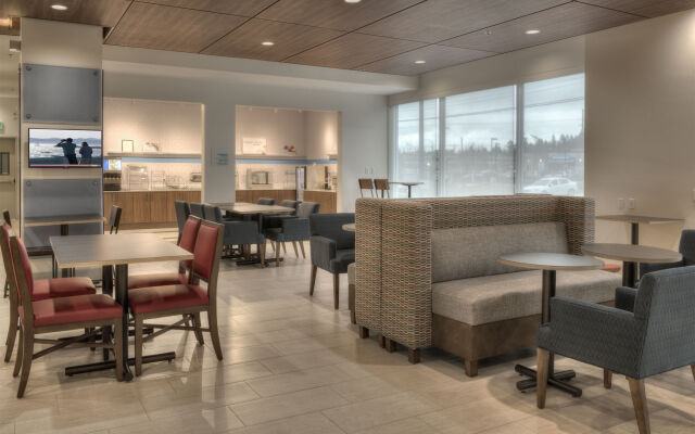 Holiday Inn Express & Suites Victoria - Colwood by IHG