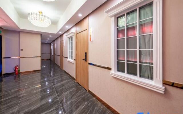 Steam Cat Electronics Competition Hotel