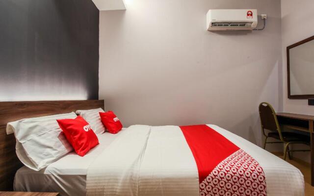Lumut Hotel by OYO Rooms