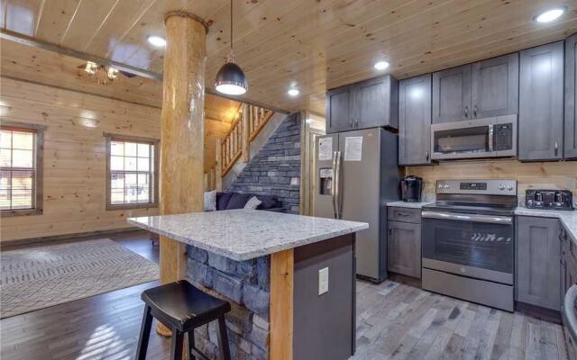 Mirror Pond - Four Bedroom Cabin