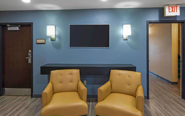 Extended Stay America Select Suites - Milwaukee - Waukesha