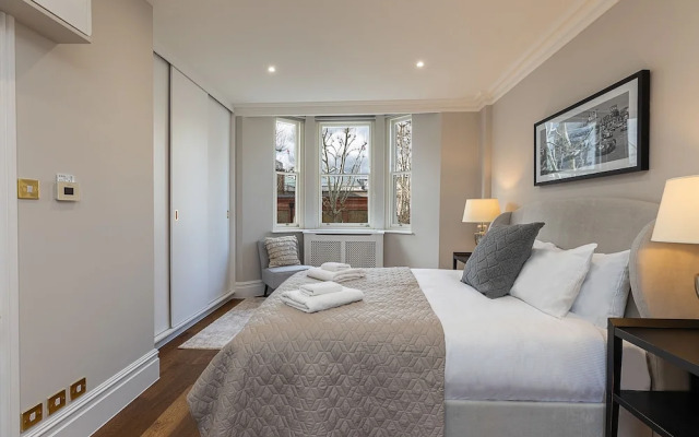 JOIVY Astonishing 2 Bedroom near Mayfair & Piccadilly Circus