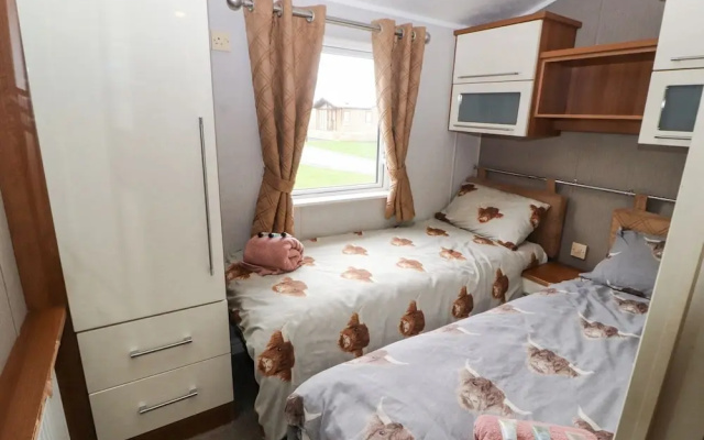 No 8 Hillcote Lodge