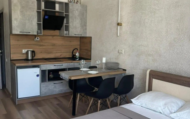 The sea is here on Lvovskaya Street