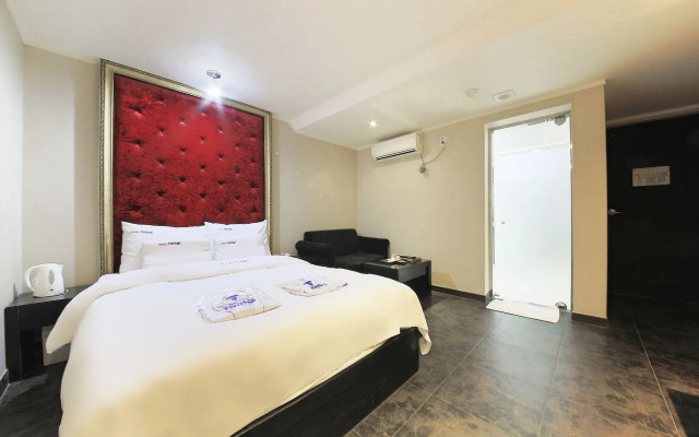 Hotel Tomgi Jamsil